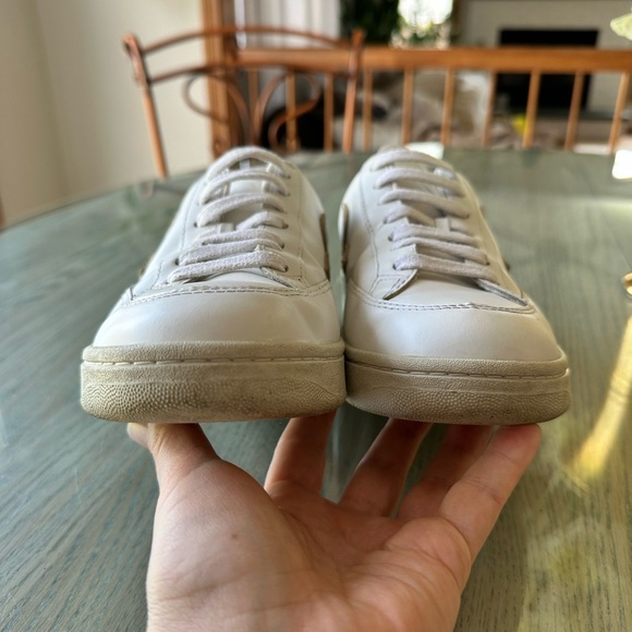 Veja campo White and Tan Sneakers - Picture 11 of 12